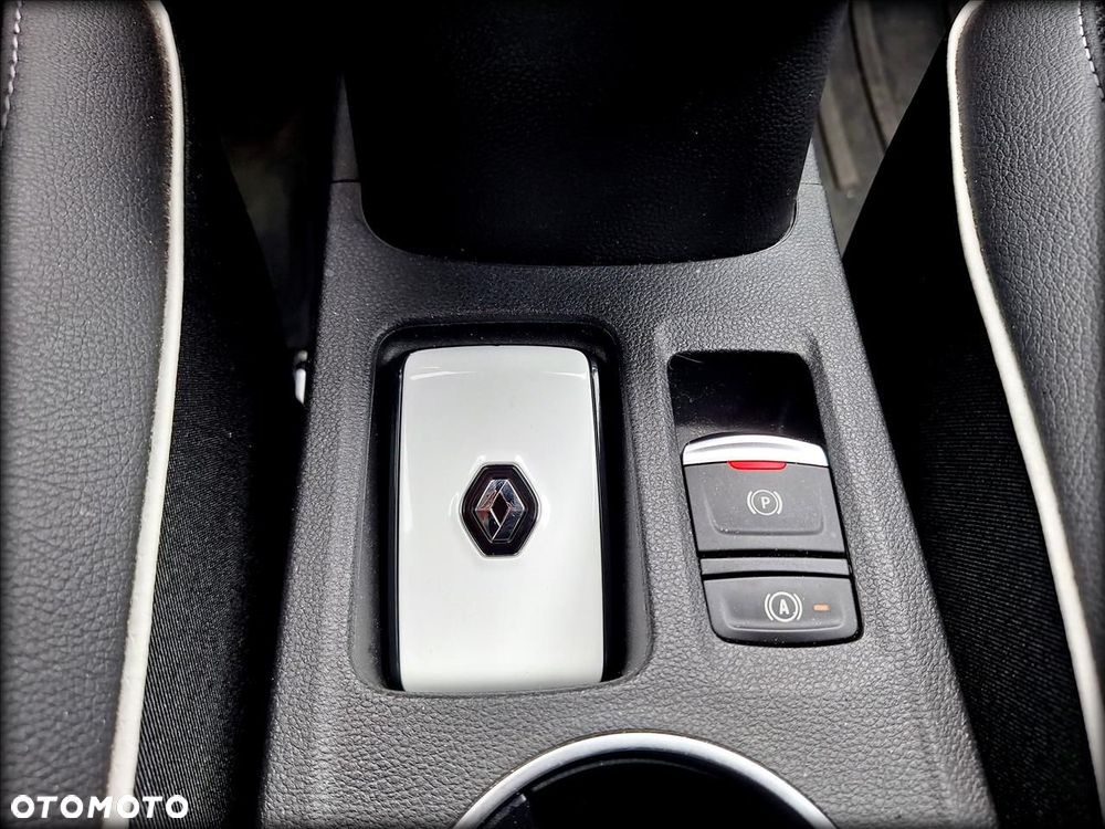 Renault Captur - 23