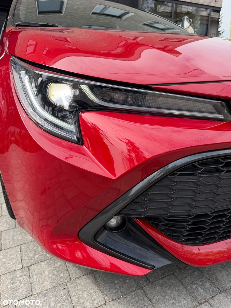 Toyota Corolla 1.8 Hybrid Team Deutschland - 27