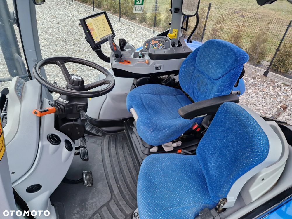 New Holland T7.200 AUTOCOMMAND - 7