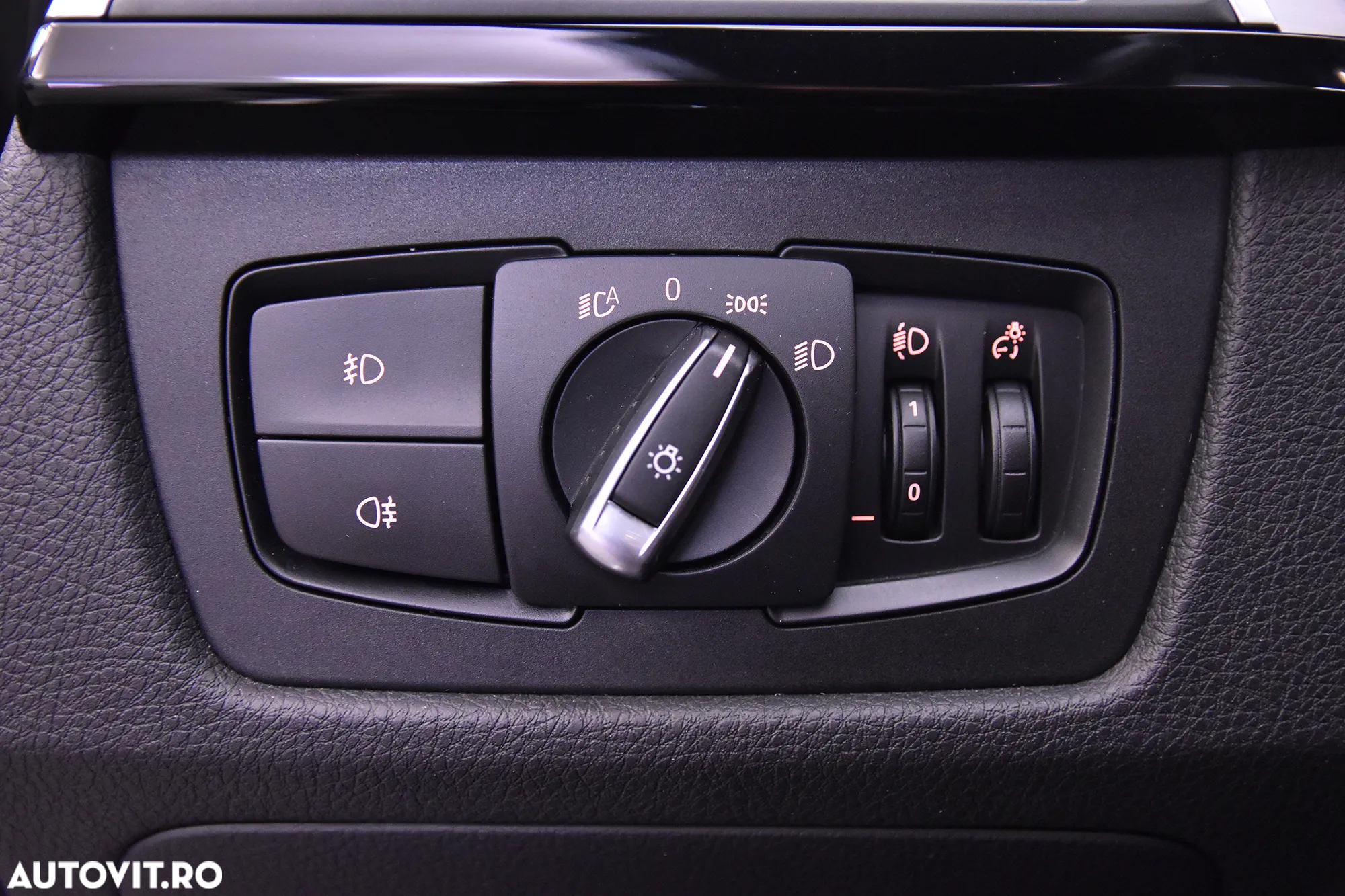 BMW Seria 3 318i Touring Aut. M Sport - 15