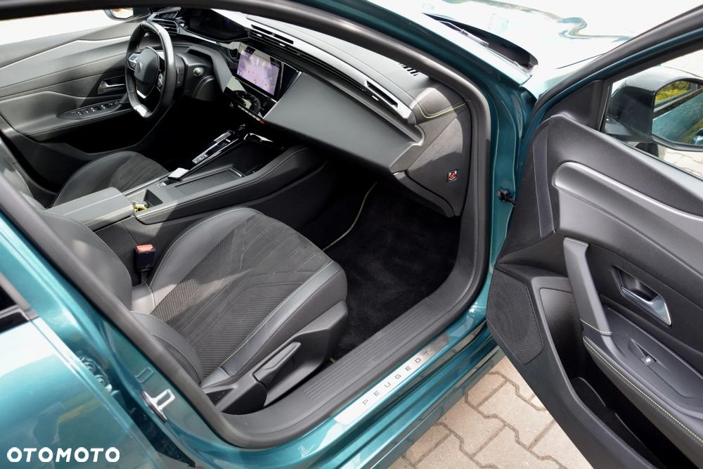 Peugeot 308 180 e-EAT8 GT - 22