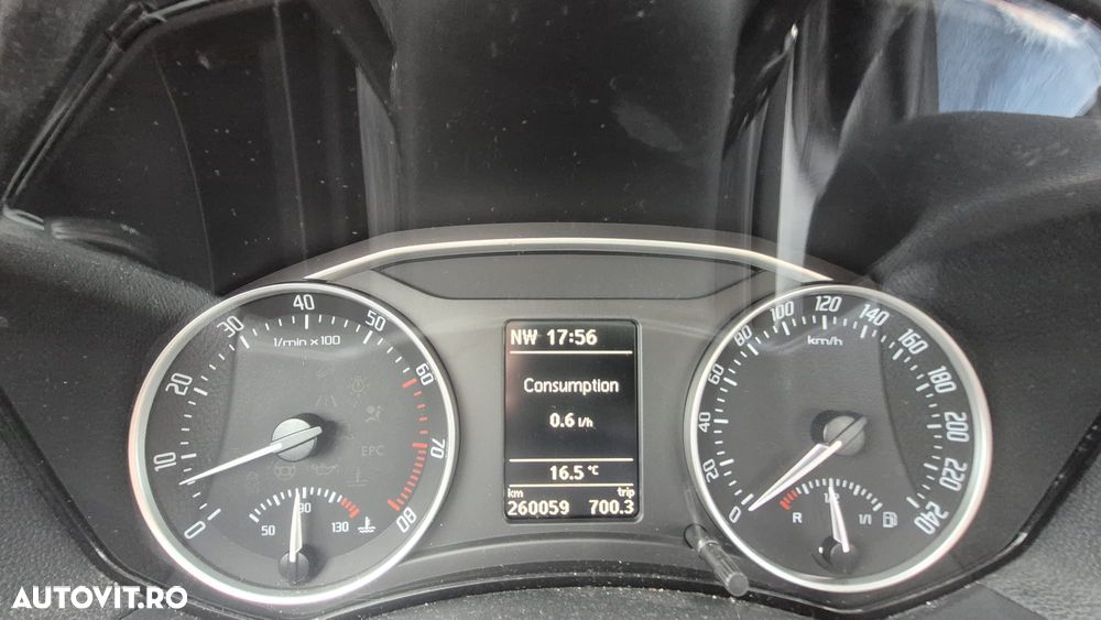 Skoda Octavia 1.2 TSI Ambiente - 8