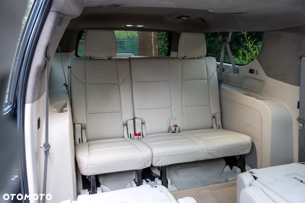 Cadillac Escalade - 40