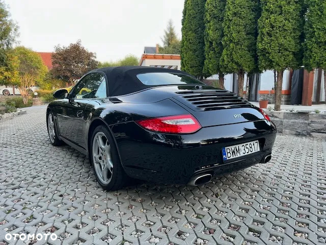 Porsche 911 Carrera Cabriolet PDK Black Edition - 32
