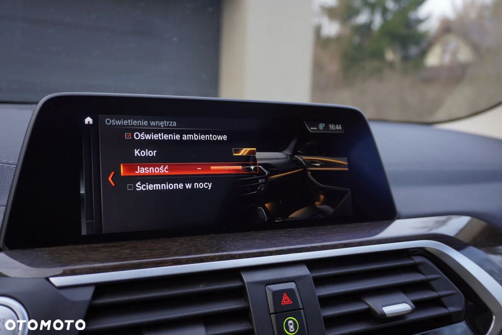 BMW X3 xDrive20d Luxury Line - 33