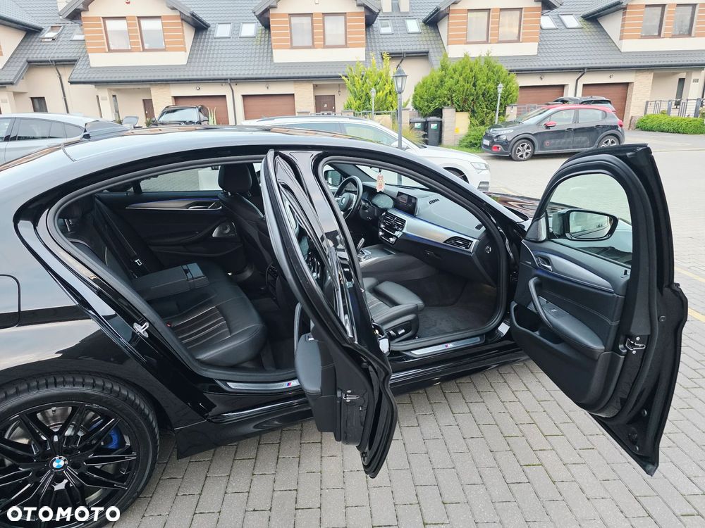 BMW Seria 5 530e iPerformance M Sport sport - 19