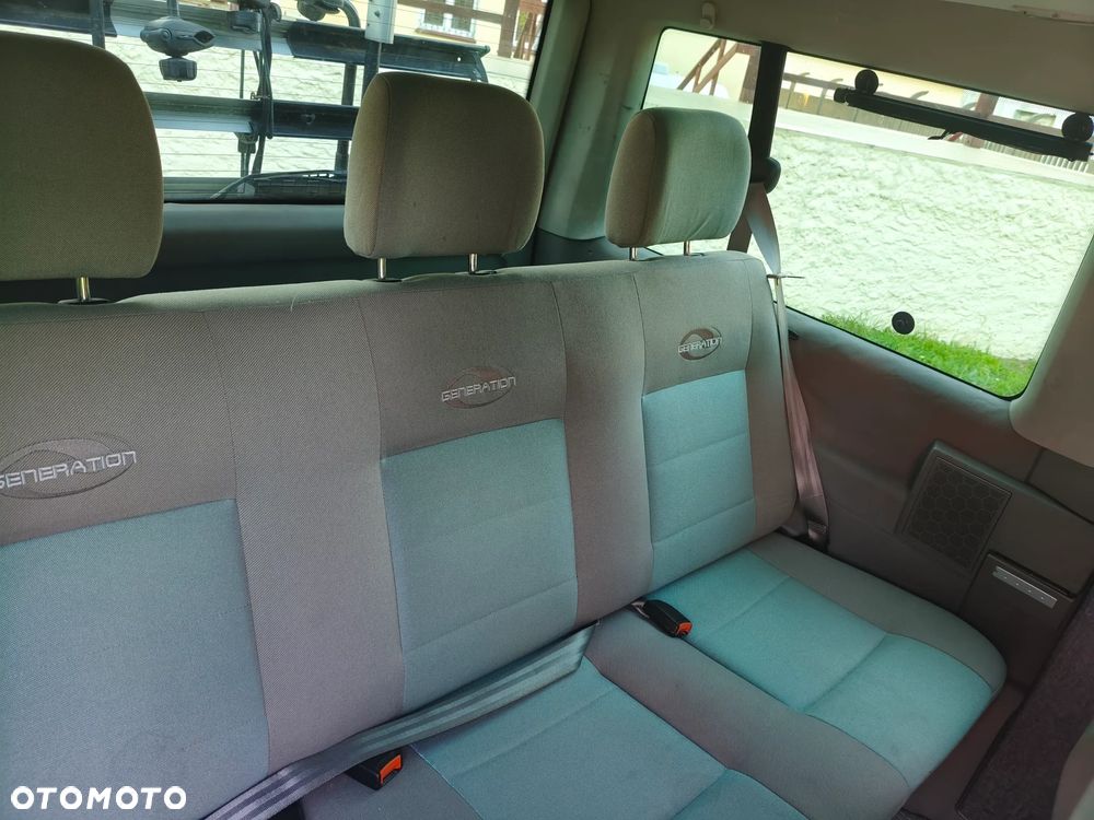 Volkswagen Multivan - 9