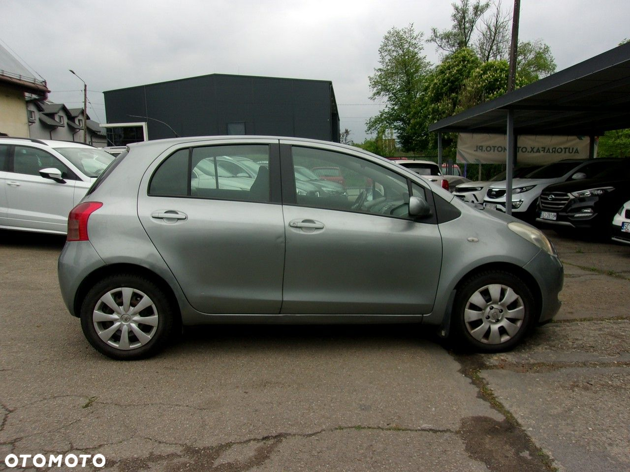 Toyota Yaris - 6
