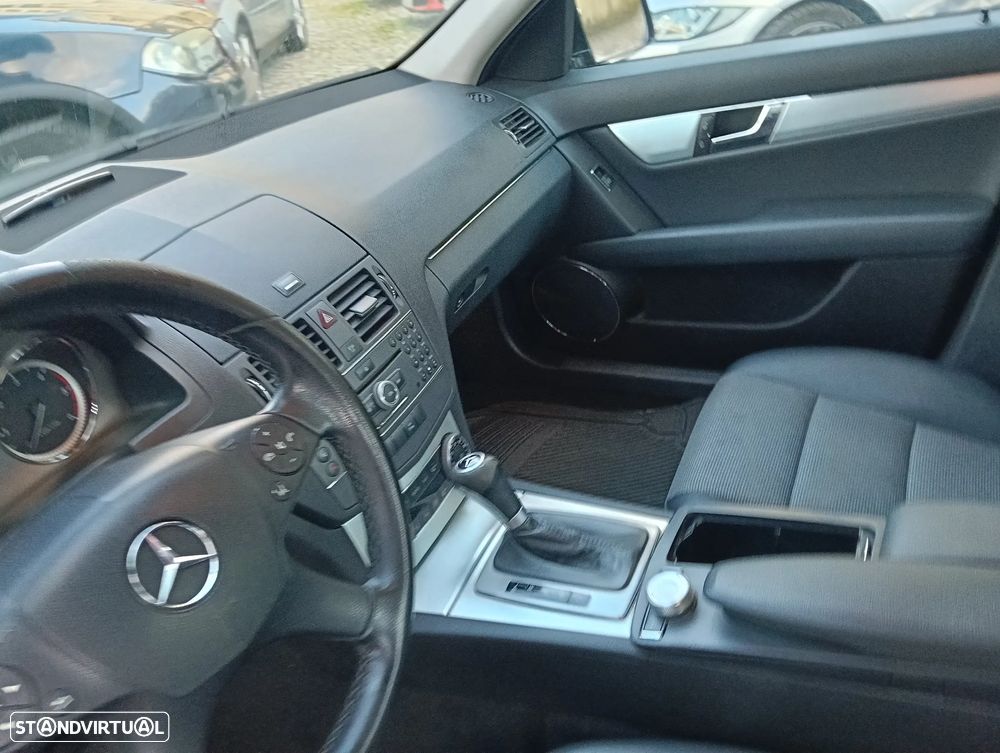 Mercedes-Benz C 220 CDI Avantgarde BlueEfficiency Aut. - 17