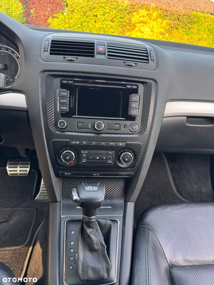 Skoda Octavia 2.0 TFSI RS DSG - 9