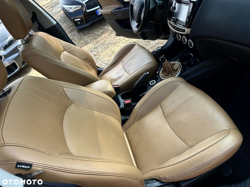 Mitsubishi ASX 1.6 DI-D 4WD Top - 16