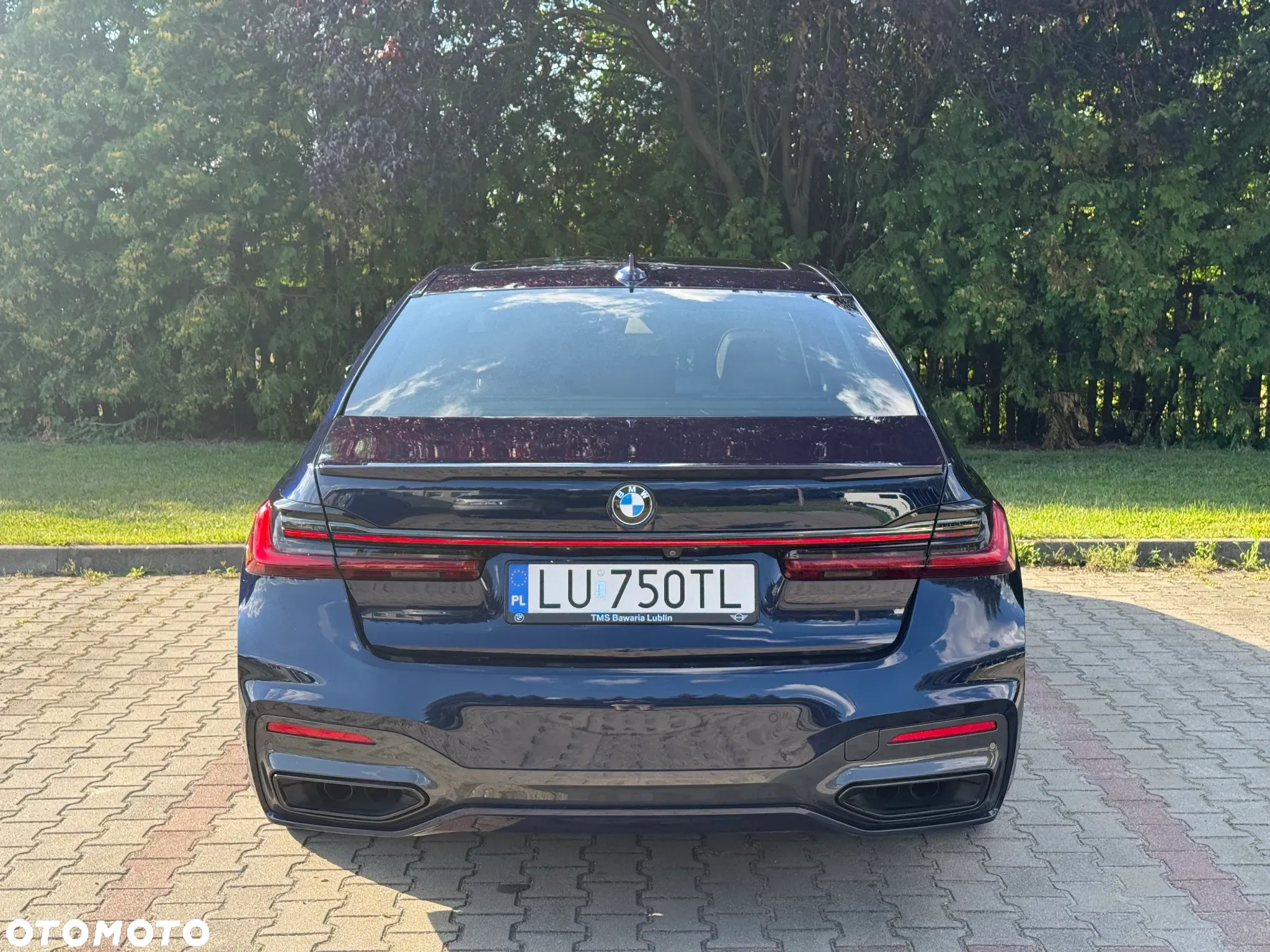 BMW Seria 7 750Li xDrive sport - 11