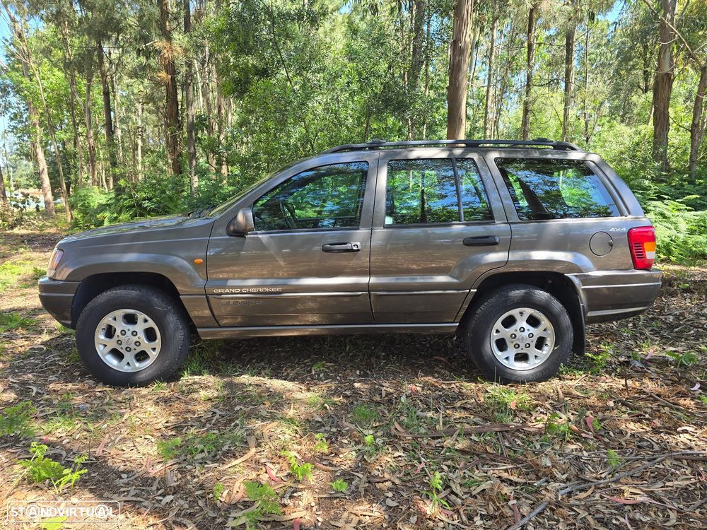 Jeep Grand Cherokee 3.1 TD Laredo - 11
