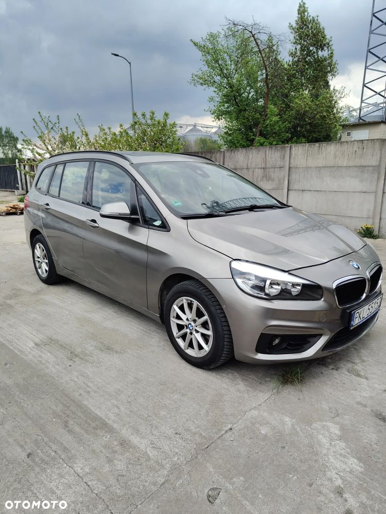 BMW Seria 2 218d - 2