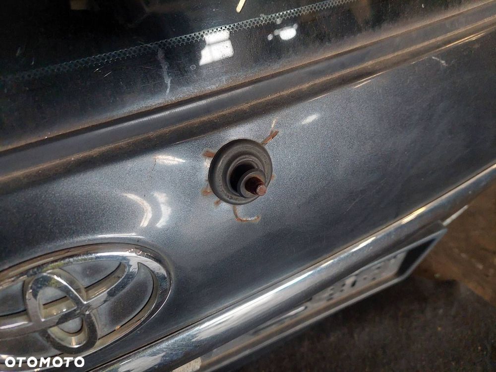 KOMPLETNY TYŁ KLAPA BAGAŻNIKA ZDERZAK LAMPY TOYOTA AVENSIS VERSO I 1E2 - 10