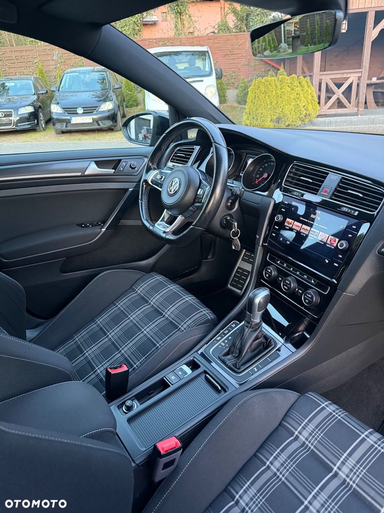 Volkswagen Golf GTD (BlueMotion Technology) DSG - 33