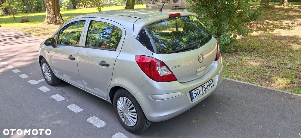 Opel Corsa - 4