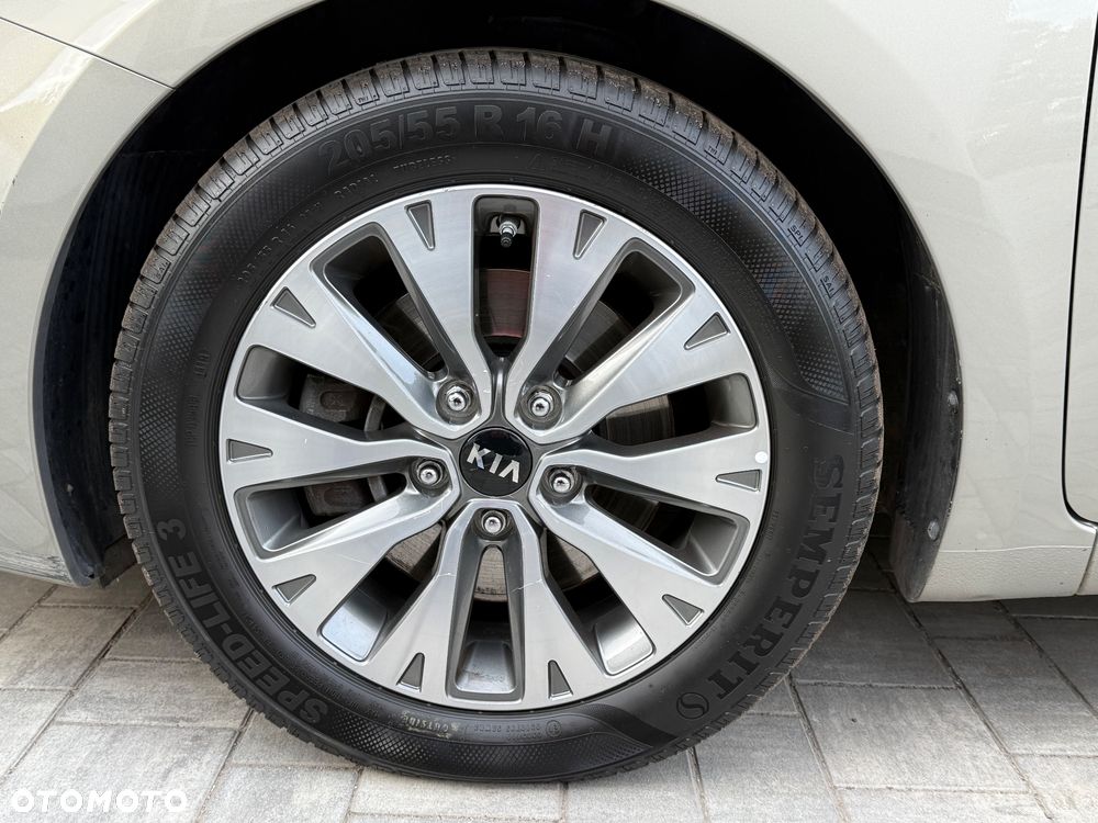 Kia Ceed 1.6 CRDi XL - 22