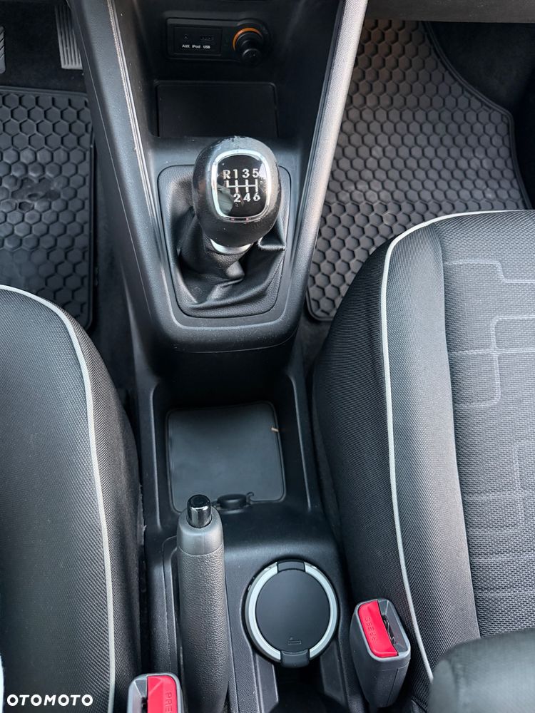 Kia Venga 1.6 CVVT Dream Team Edition - 19