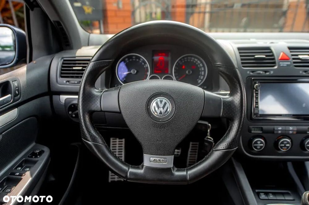 Volkswagen Golf 2.0 GTI - 23