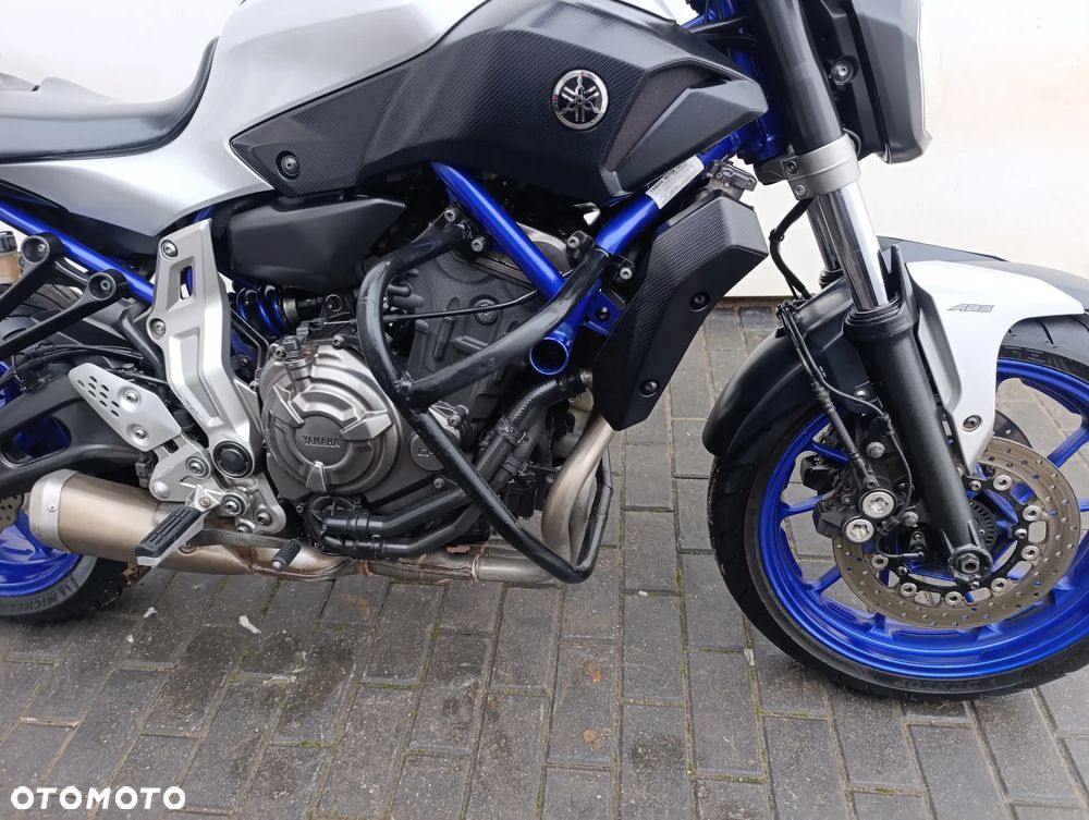 Yamaha MT - 24