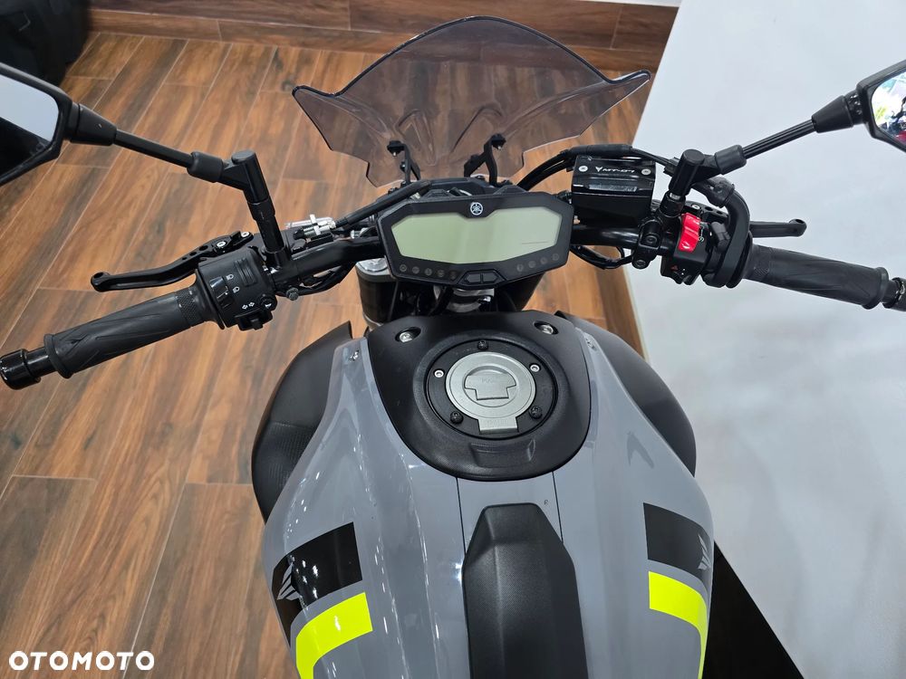 Yamaha MT - 9