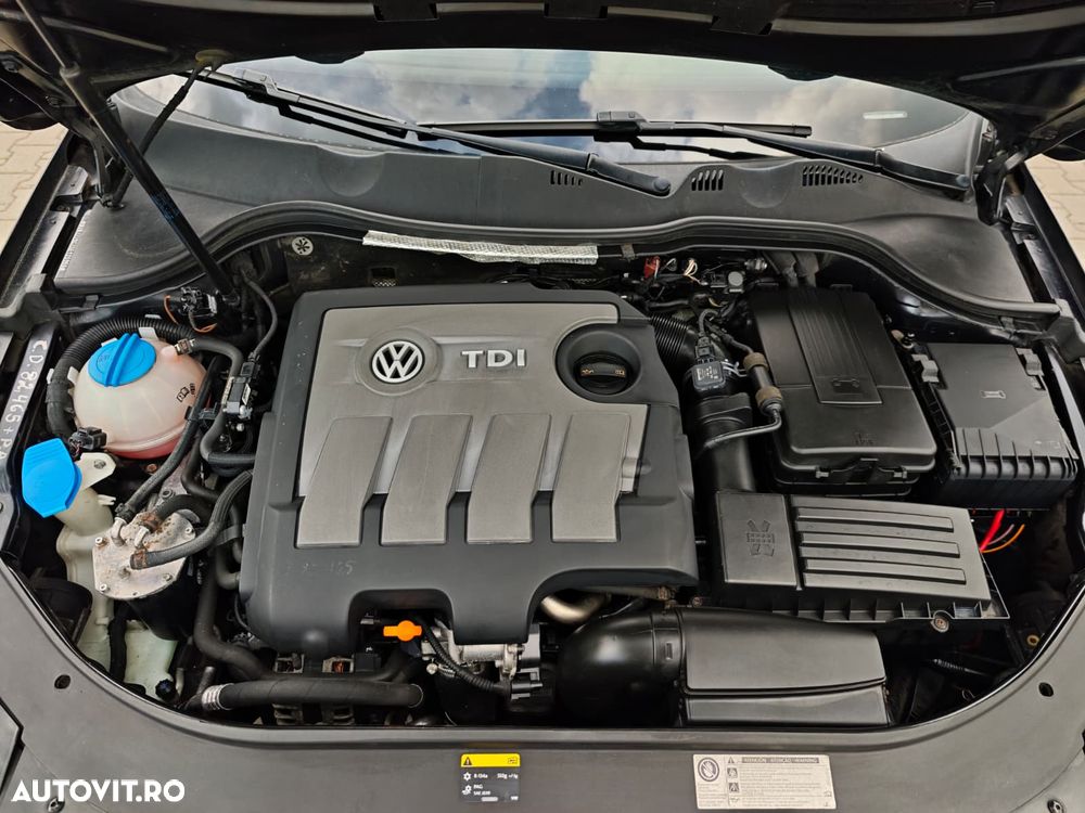 Volkswagen Passat - 22