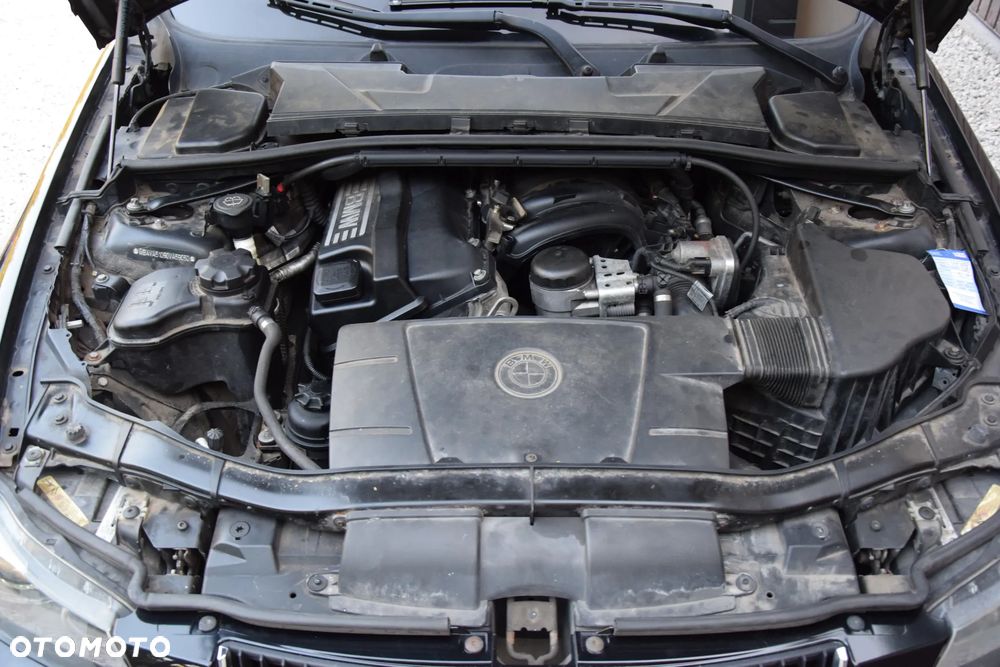 BMW Seria 3 - 33