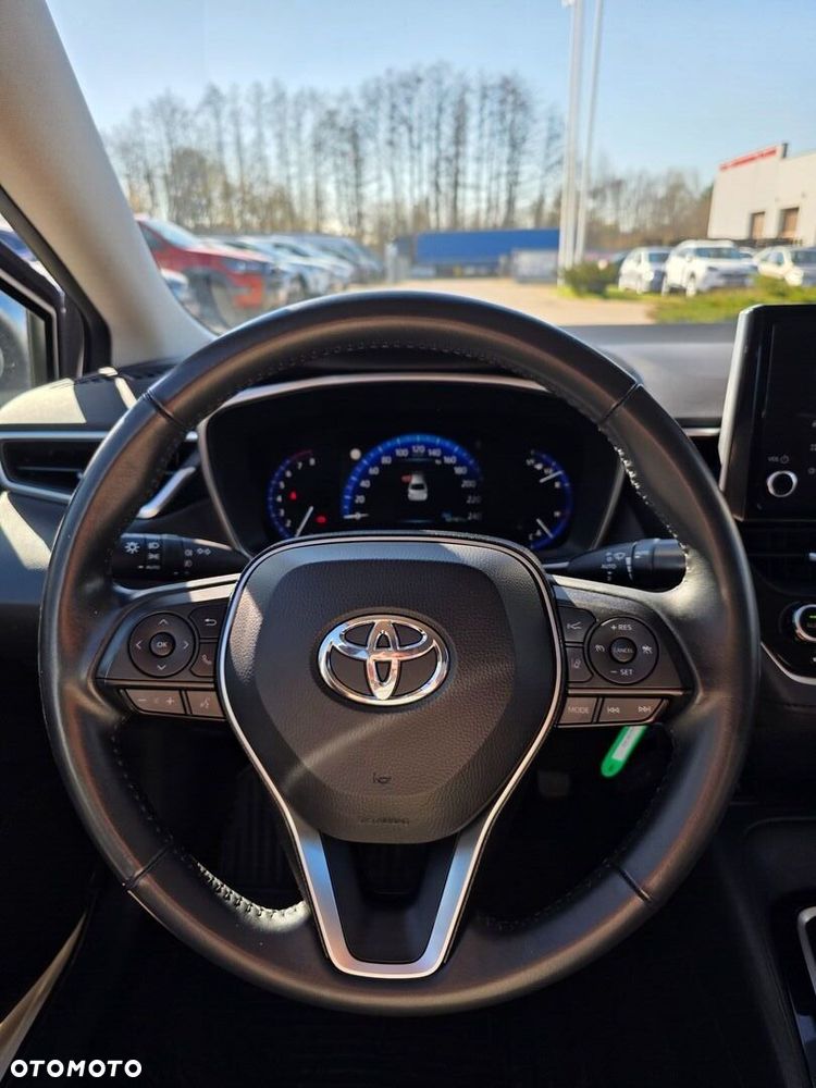 Toyota Corolla - 10