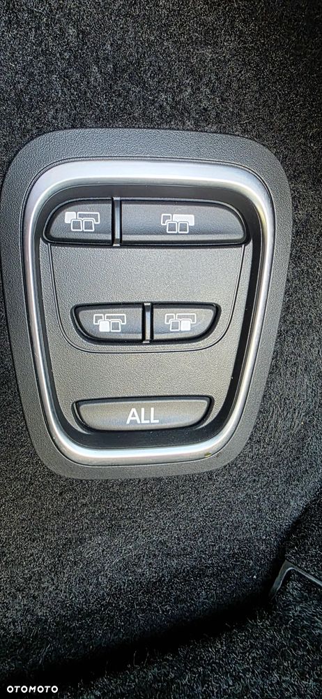 Renault Scenic ENERGY dCi 130 BOSE EDITION - 25