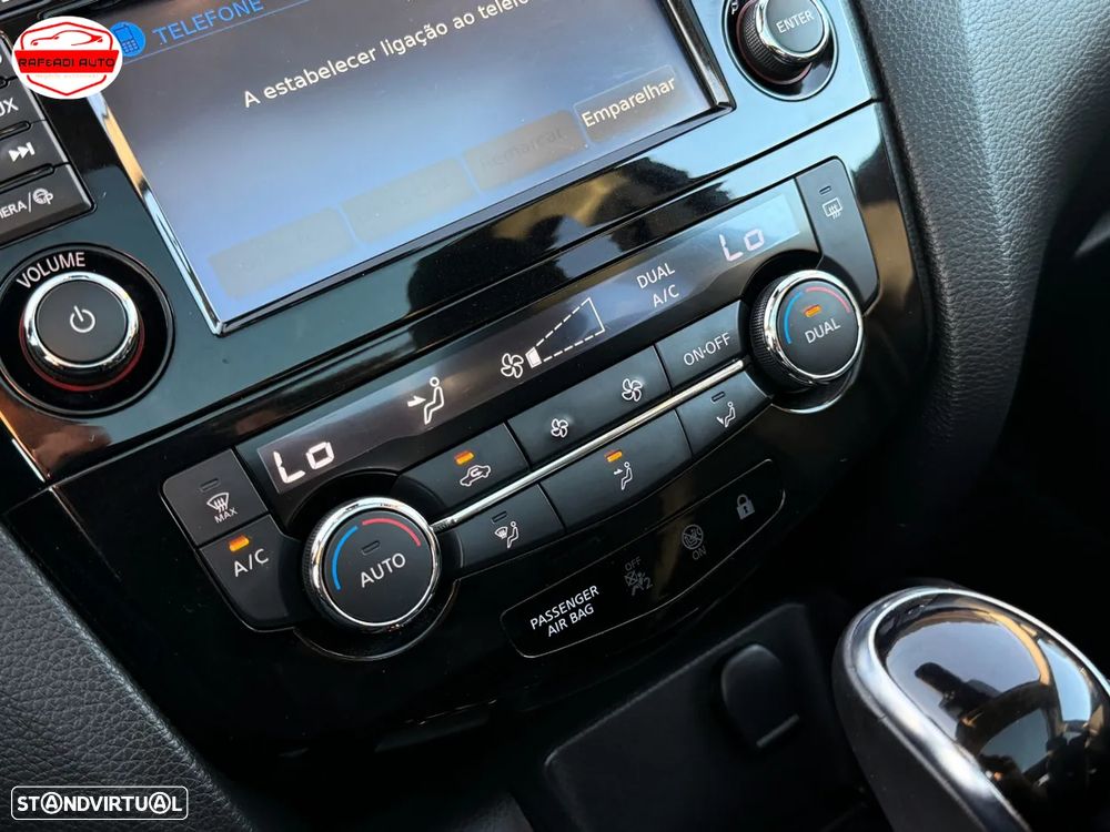 Nissan Qashqai 1.6 dCi N-Connecta Led Xtronic - 31