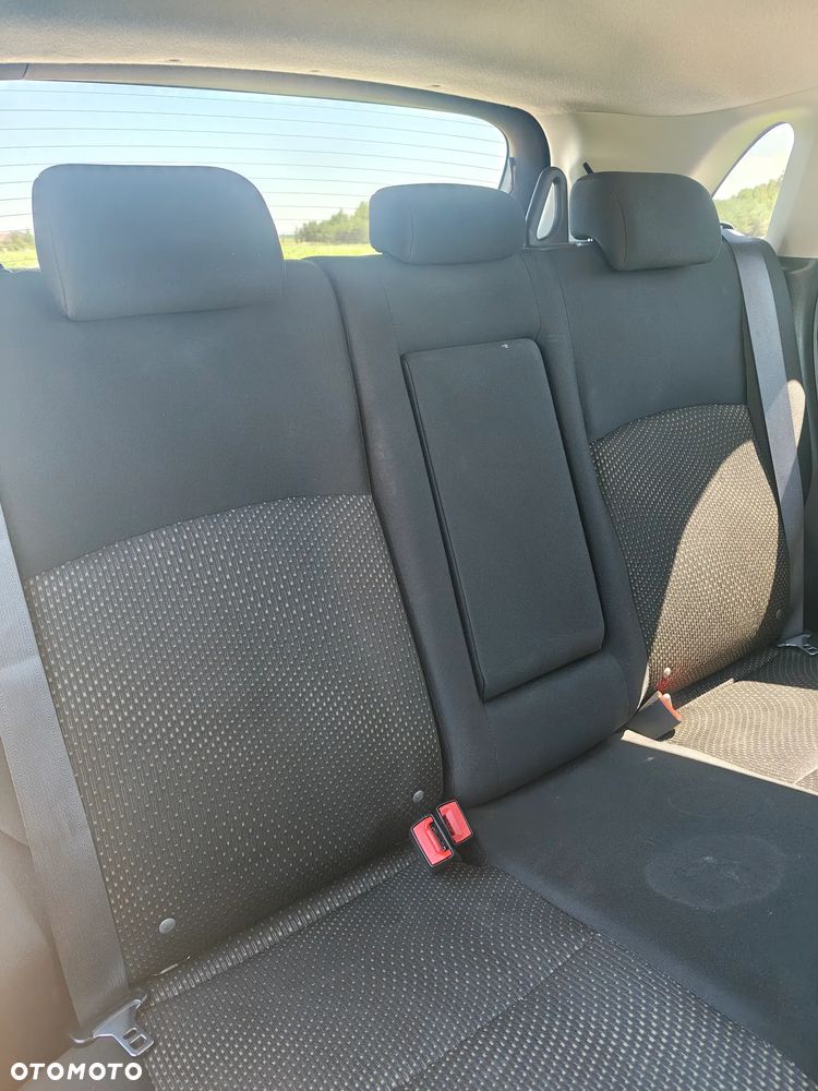 Mitsubishi ASX 1.8 DI-D 2WD Instyle - 19
