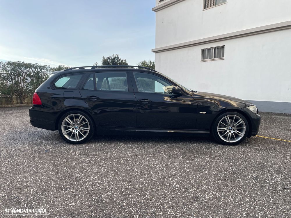 BMW 320 d Touring Navigation Sport - 12