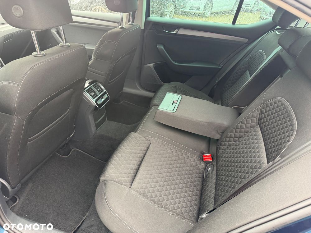 Skoda Superb 1.4 TSI ACT Sportline DSG - 7
