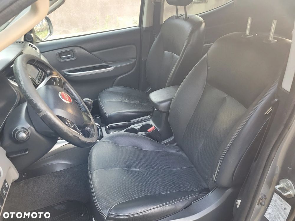 Fiat Fullback 4WD DC Silver LX - 12
