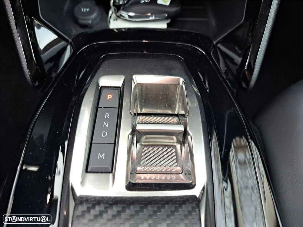 Peugeot 2008 1.5 BlueHDi Allure Pack EAT8 - 33