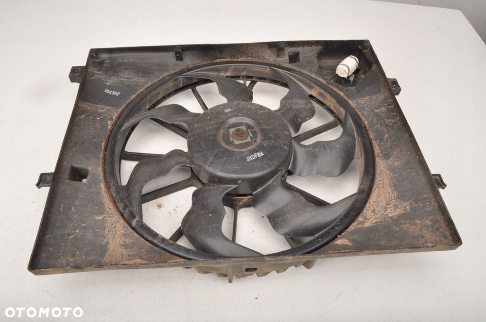 KIA VENGA 1,4CRDI WENTYLATOR - 2