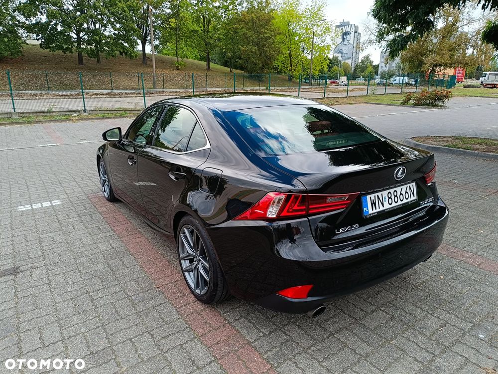 Lexus IS 200t F Sport - 27