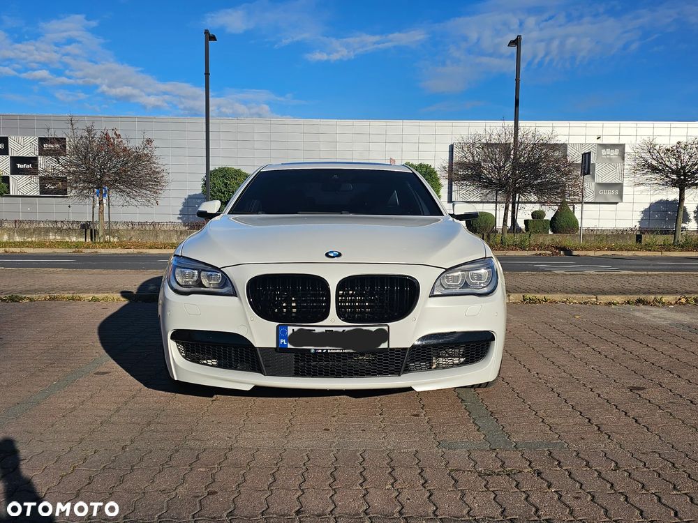 BMW Seria 7 750Li xDrive - 2