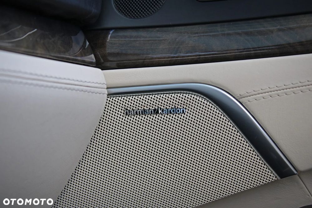 Mercedes-Benz SL 500 BlueEff - 15