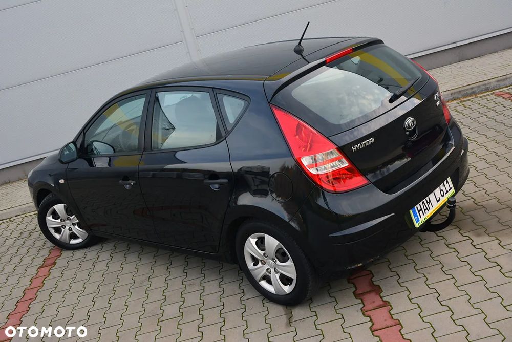 Hyundai i30 1.4 Intro Edition - 12