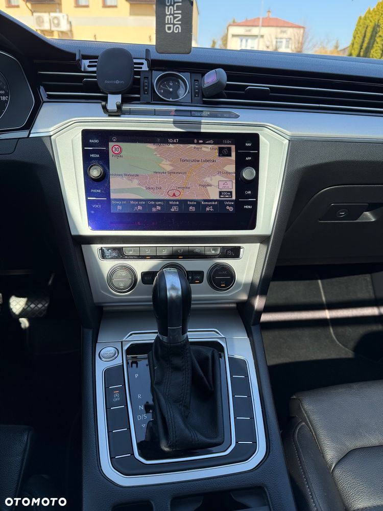 Volkswagen Passat 2.0 TDI SCR DSG Comfortline - 36