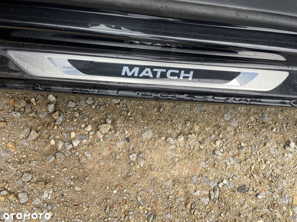 Volkswagen Golf 1.2 TSI MATCH - 9