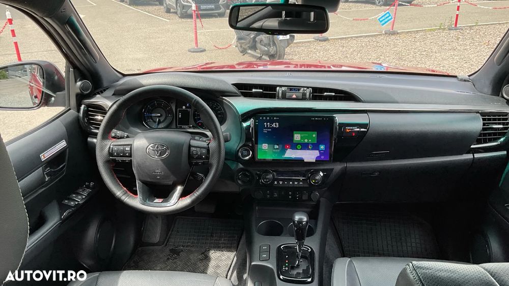 Toyota Hilux 2.8D 204CP 4x4 Double Cab AT Invincible - 20