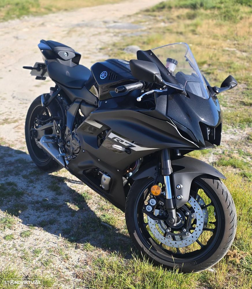 Yamaha R - 1