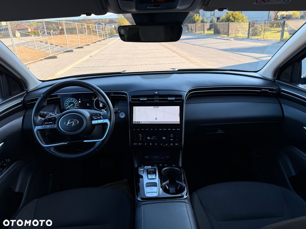 Hyundai Tucson 1.6 T-GDi HEV Executive 2WD - 24