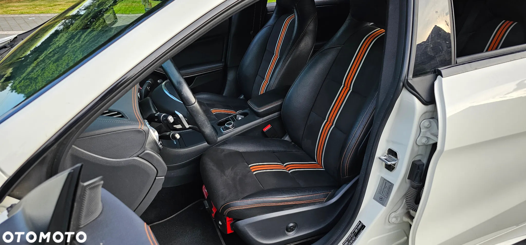 Mercedes-Benz CLA 250 4-Matic AMG Line - 15