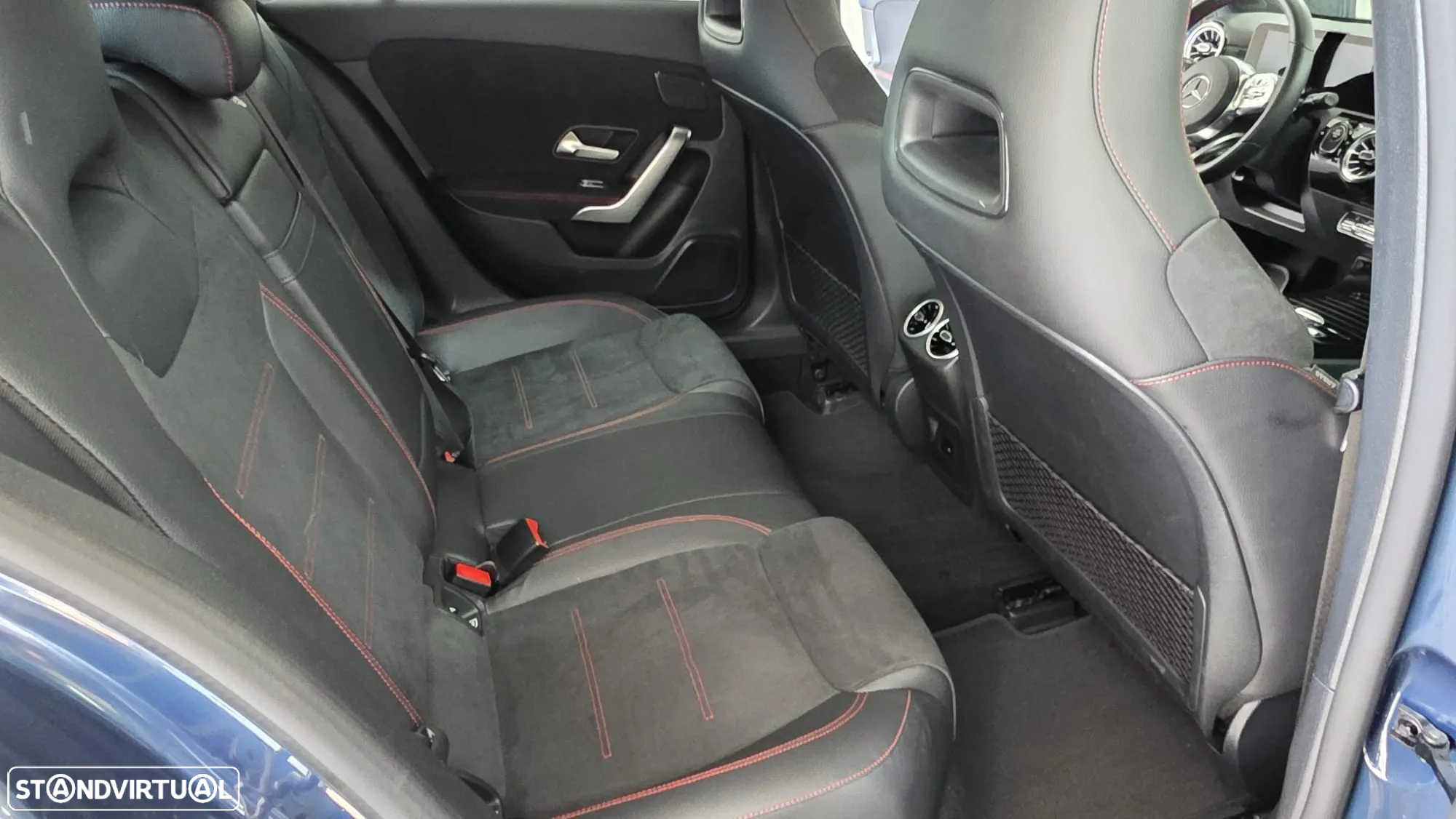 Mercedes-Benz A 250 e AMG Line - 25