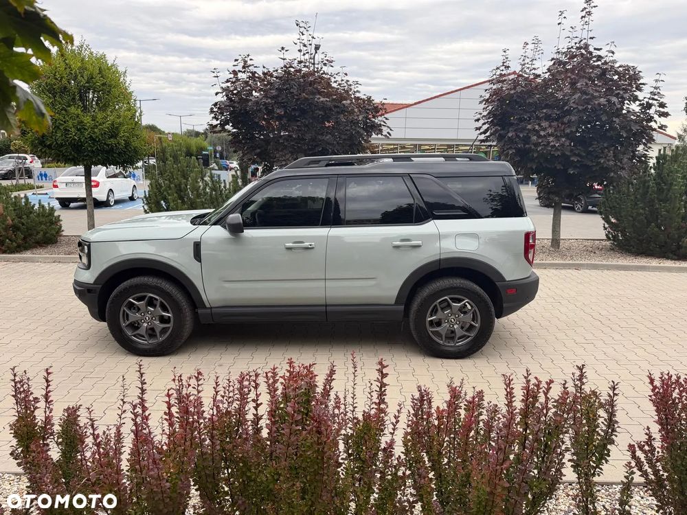 Ford Bronco - 3