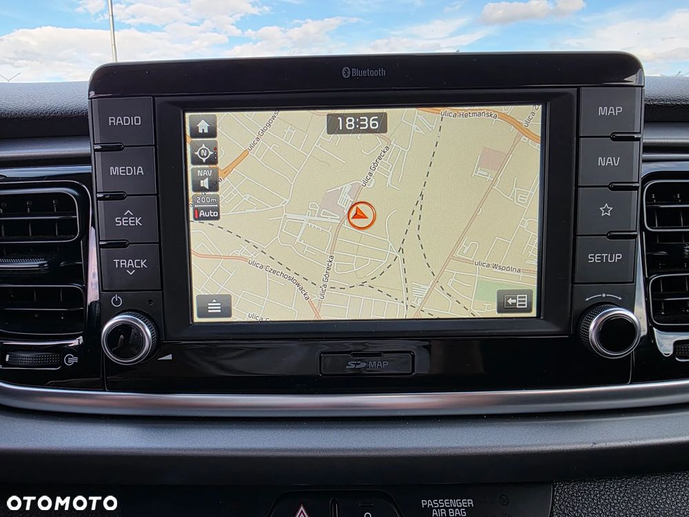 Kia Rio 1.4 L - 21